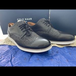 Used w/ box-Cole Haan ØriginalGrand Wingtip Oxford